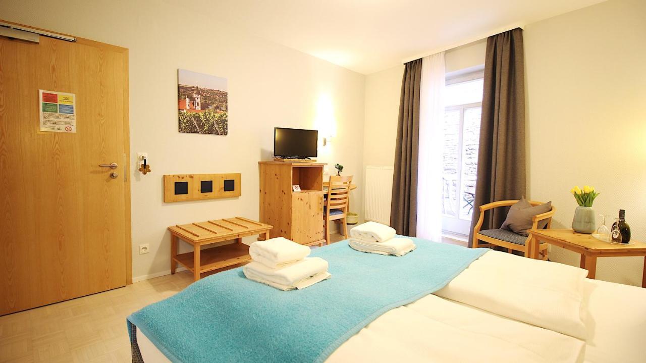 Aparthotel Alte Schmiede Dettelbach Buitenkant foto