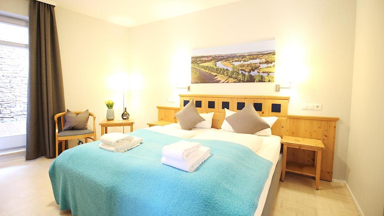 Aparthotel Alte Schmiede Dettelbach Buitenkant foto