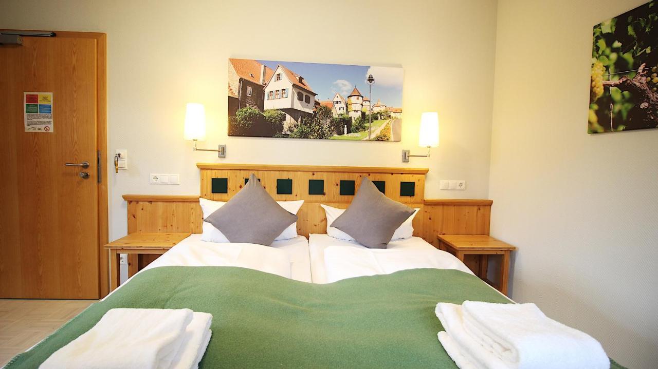 Aparthotel Alte Schmiede Dettelbach Buitenkant foto