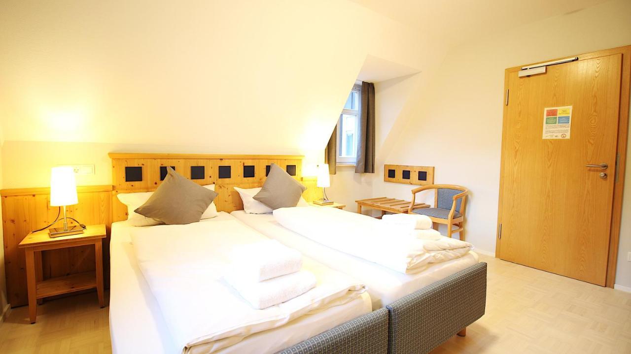 Aparthotel Alte Schmiede Dettelbach Buitenkant foto