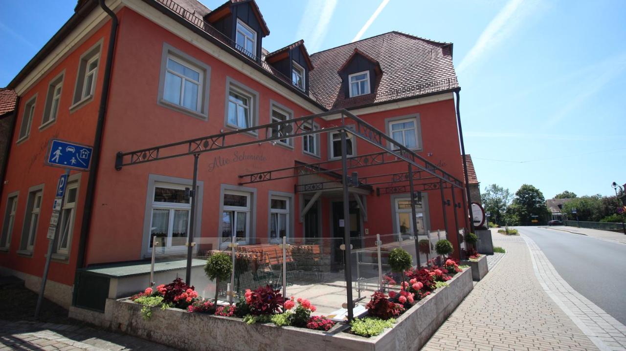 Aparthotel Alte Schmiede Dettelbach Buitenkant foto